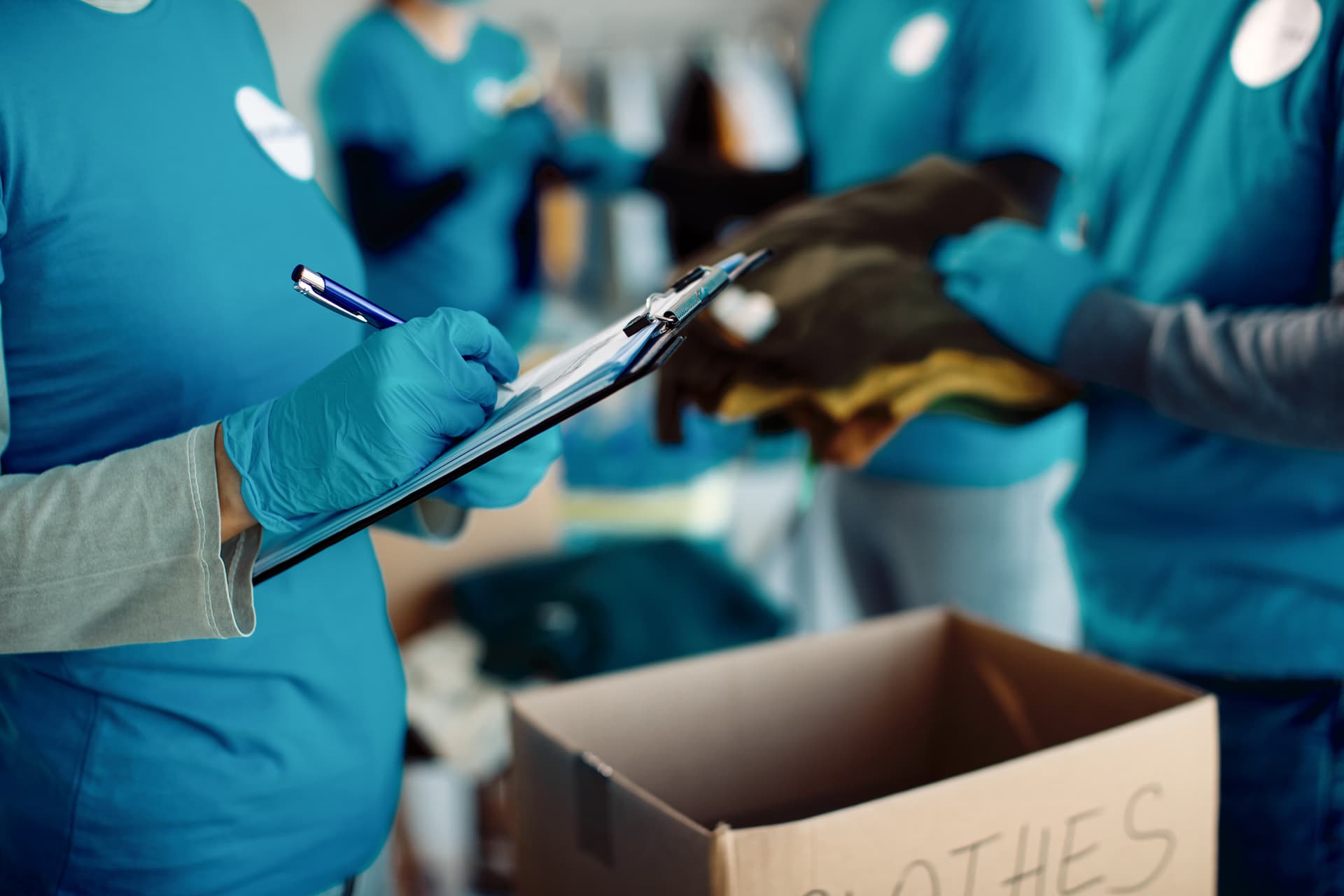 Embryo Shipping & Cryo Services